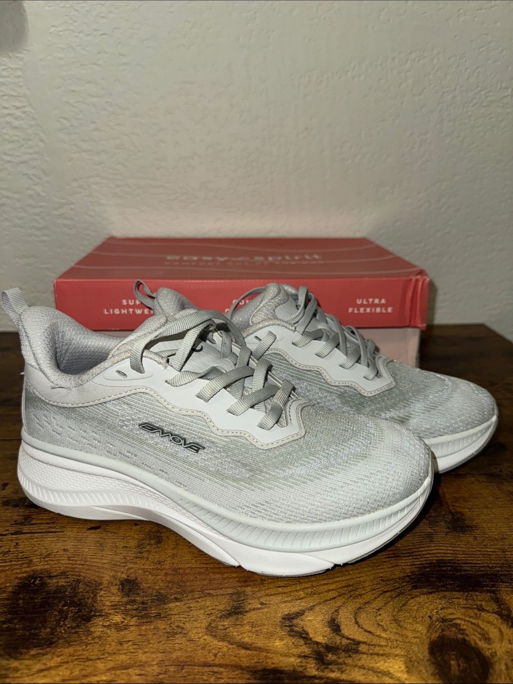 Easy Spirit Gray/White Athletic Shoes